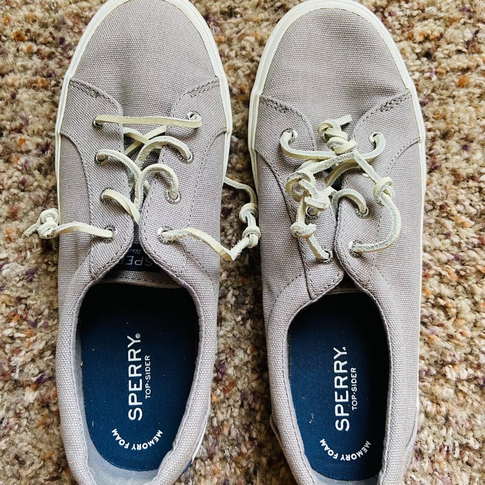 Woman shoes size 8.5 preowned